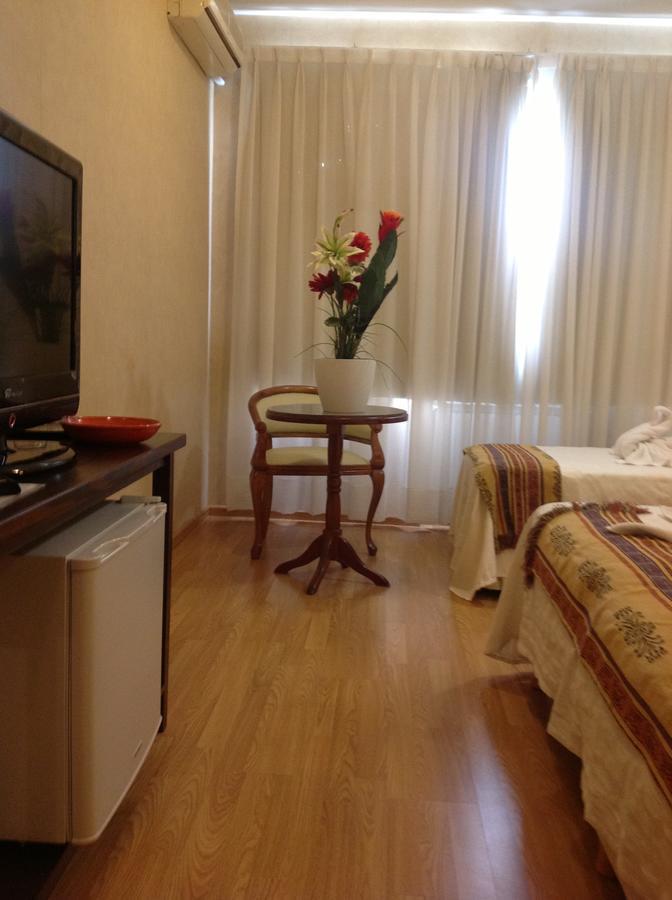 Hotel Las Maras Puerto Madryn Kültér fotó
