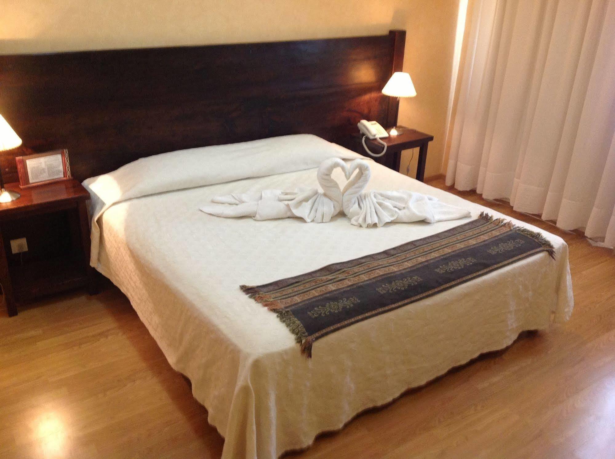 Hotel Las Maras Puerto Madryn Kültér fotó